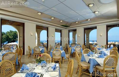 Pilot Beach Hotel 32